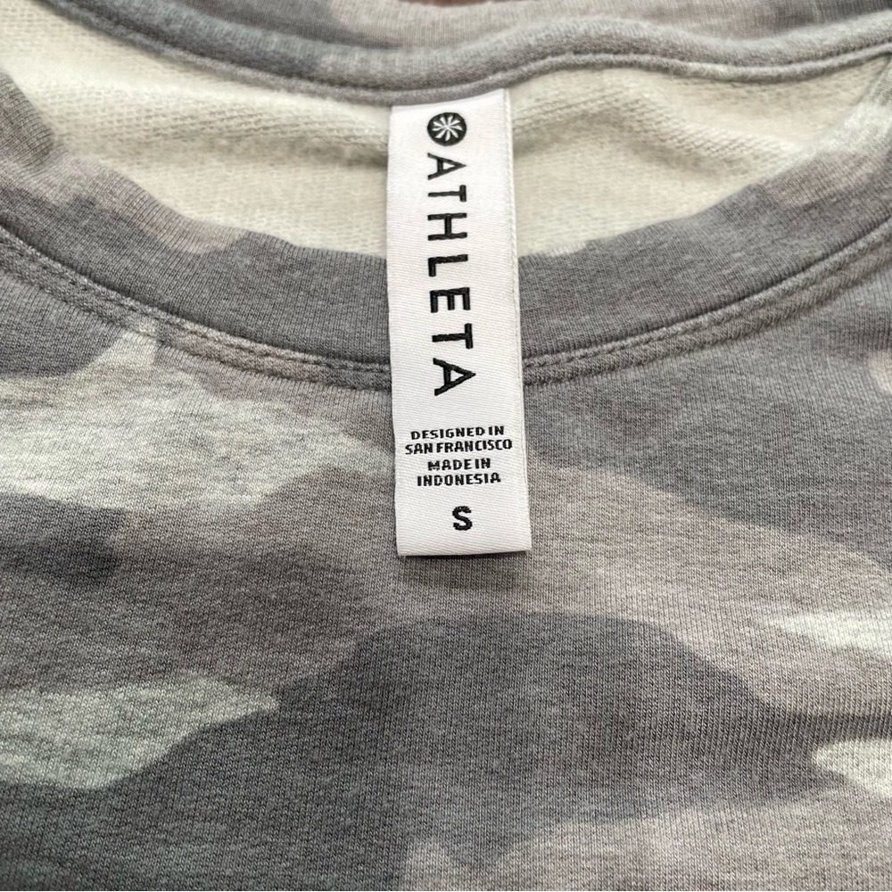 Athleta Balance Pullover - Picture 3 of 7